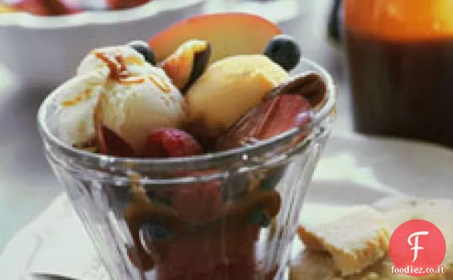 Sundaes della frutta di estate