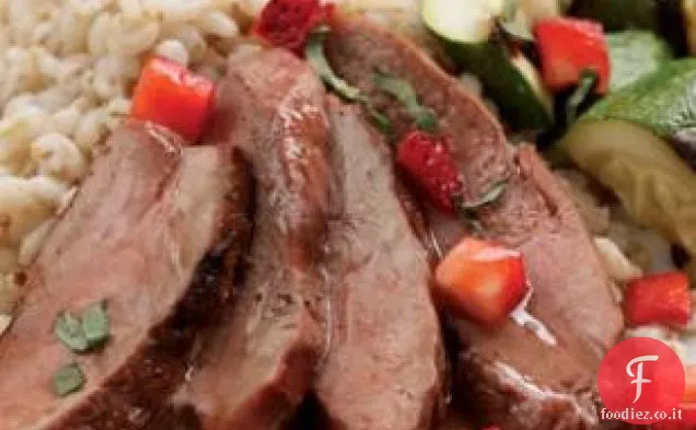 Anatra alla griglia con salsa di fragole e fichi