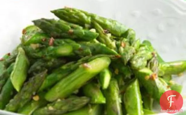 Asparagi con Acciughe e Aglio