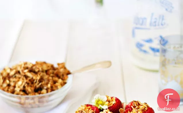 Fragole ripiene di muesli
