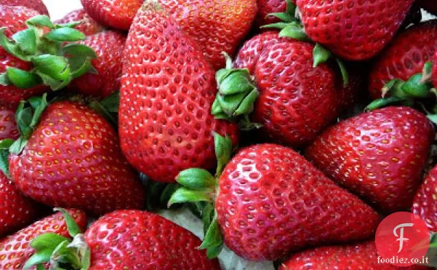 Fragole ricoperte di cioccolato facile