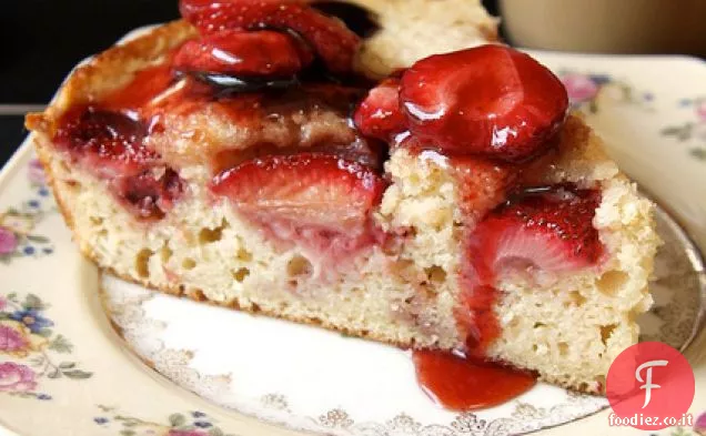 Torta al latticello alla fragola arrostita