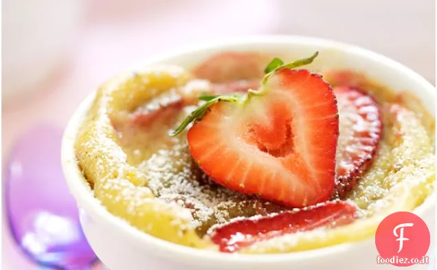 Fragola all'arancia e rabarbaro Clafoutis