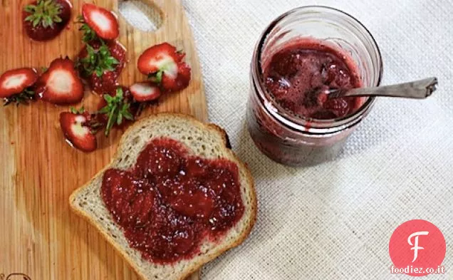 Conserve di cannella alla fragola