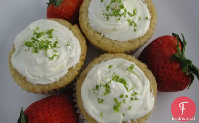 Cupcakes ripieni di fragole e lime