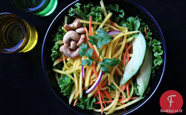 Insalata di mango verde tailandese