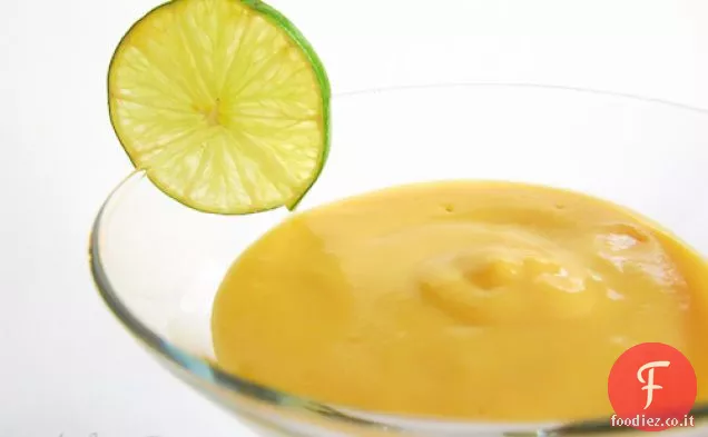 Dessert di mango congelato