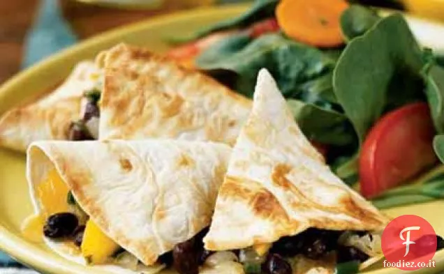 Quesadillas di Poblano, mango e fagioli neri