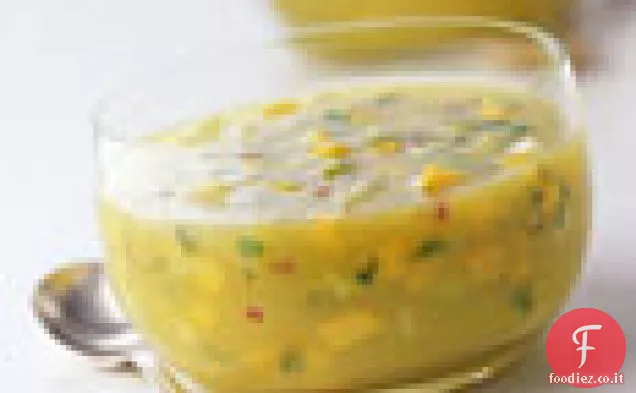 Zuppa di mango e cetrioli refrigerati