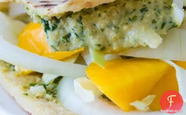 Semplicemente soleggiato-licious Pesto Mango Pitas