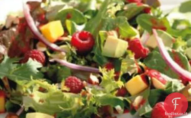 Insalata di lamponi, avocado e mango