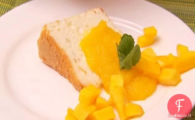 Torta di cibo angelo con mango