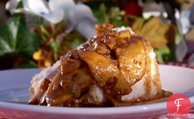 Torta di cibo angelo di mele della nonna Lorraine