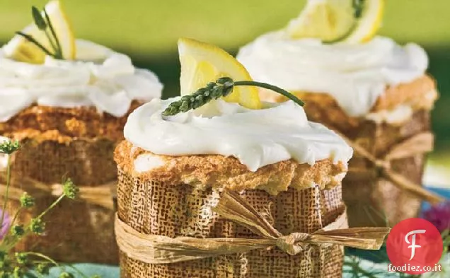 Cupcakes di cibo angelo al limone