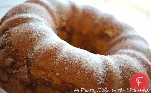Torta al caffè con colazione di mele