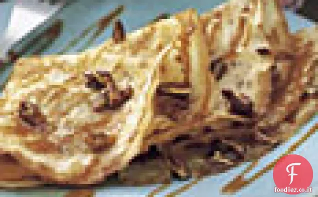 Crepes con Salsa al Caramello e Noci Pecan Tostate