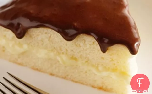 Classica torta di crema di Boston