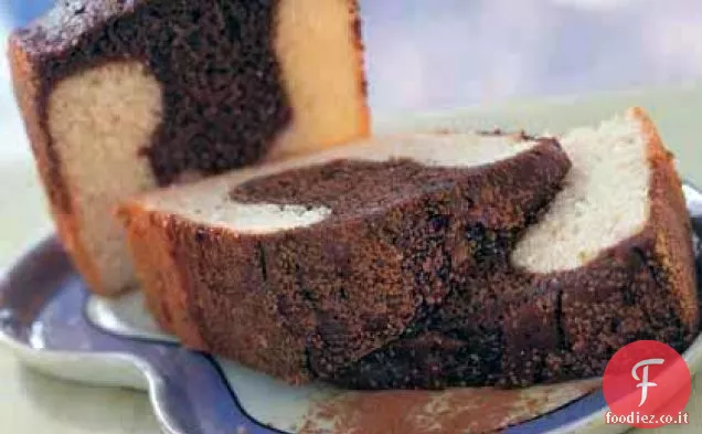 Torta di libbra in bianco e nero