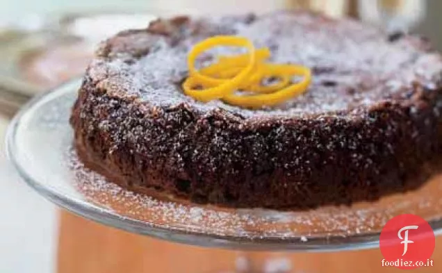 Torta al cioccolato fondente all'arancia