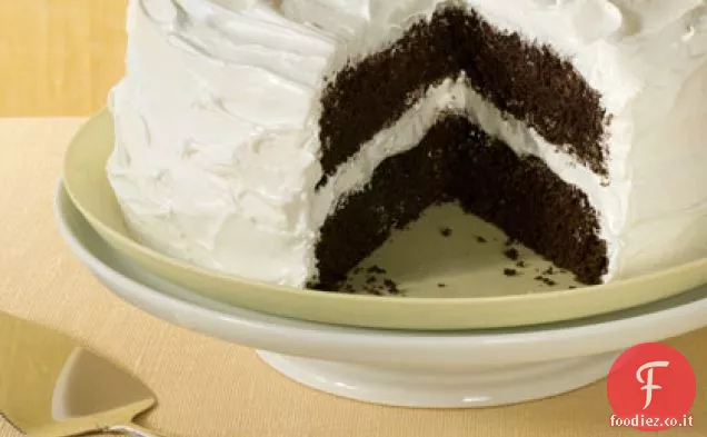 Torta a strati di cioccolato fondente profondo