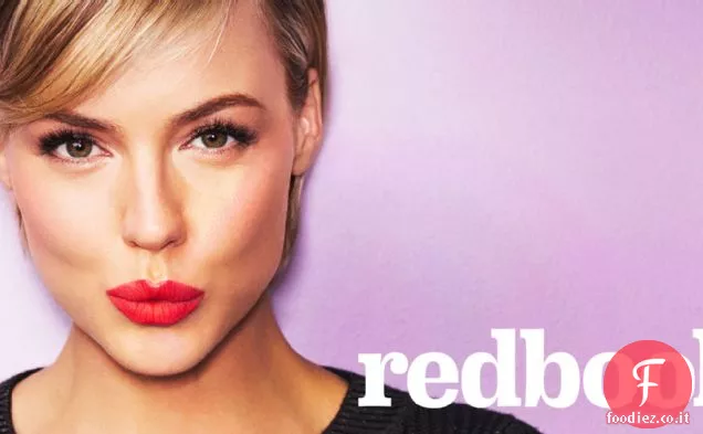 Una ciotola torta al cioccolato