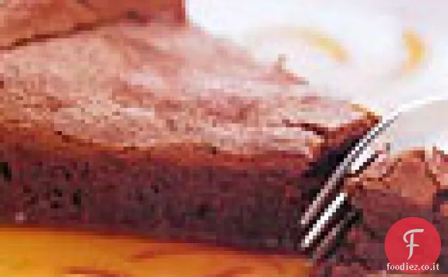Soufflé al cioccolato con salsa al caramello all'arancia
