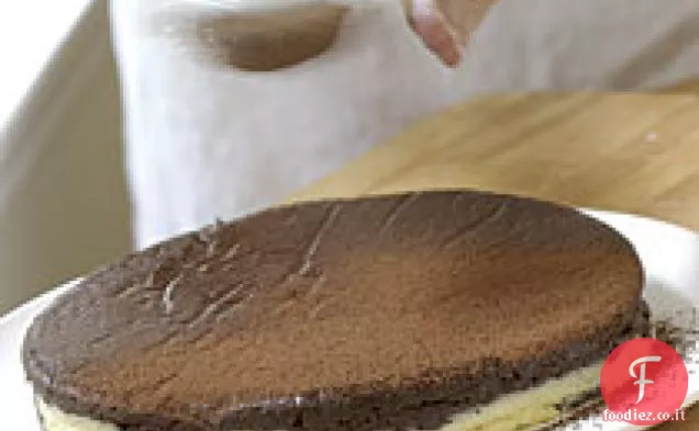 Torta di marmo al cioccolato e vaniglia senza farina