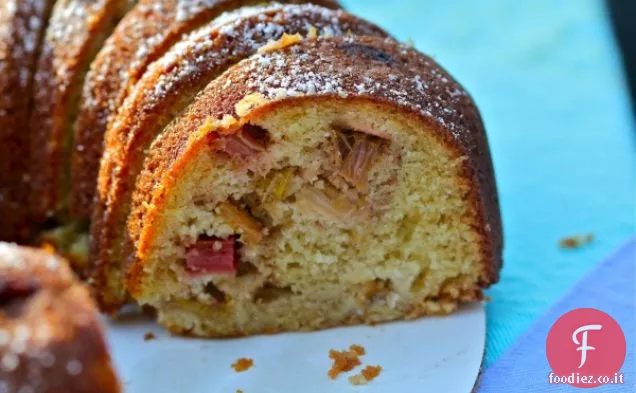 Torta al rabarbaro