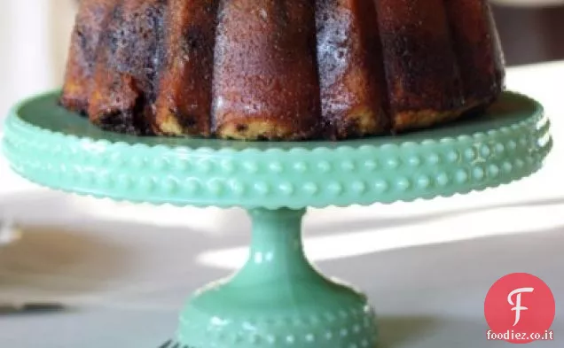 Pecan Melassa Bundt Torta con glassa Bourbon