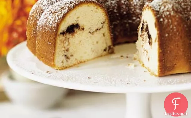 Torta di panna acida alla nocciola