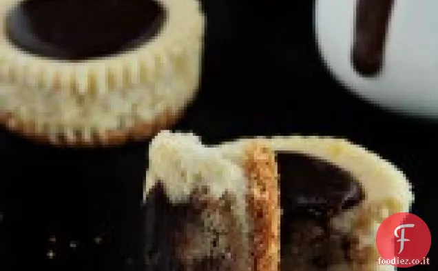 Mini Cheesecakes di pasta biscotto con gocce di cioccolato