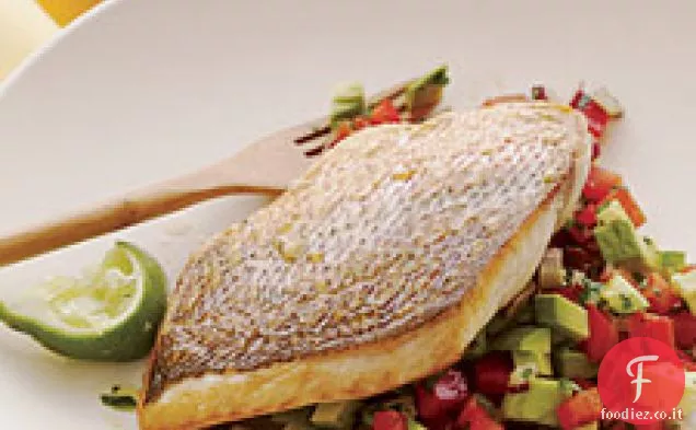 Snapper con salsa al peperone