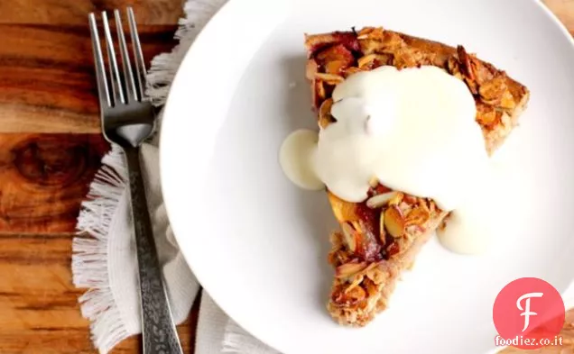 Torta al caffè di mandorle e prugne