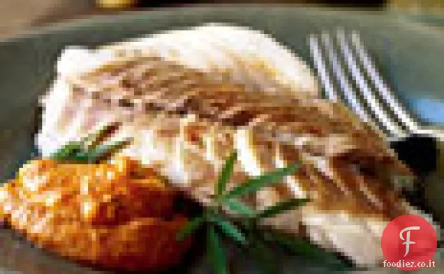 Dentice Rosso al sale con salsa Romesco