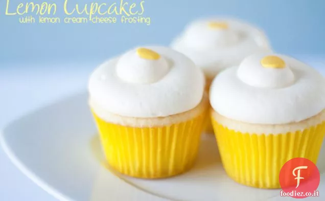 Cupcakes al limone con glassa di crema di formaggio