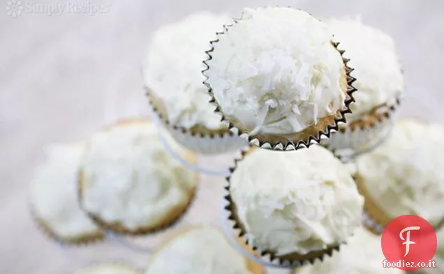 Cupcakes al cocco con glassa al formaggio crema di cocco