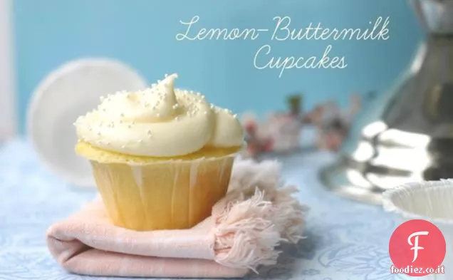 Cupcakes al latticello baciati al limone con la Cre più soffice del mondo