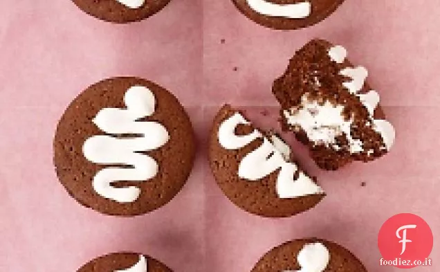 Cupcakes al cioccolato ripieni di crema
