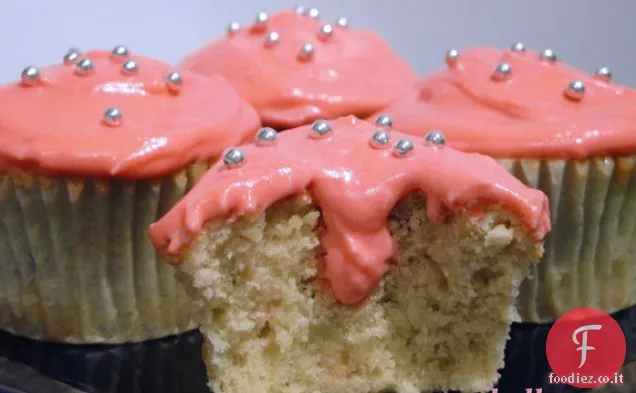 Cupcakes al tè verde con mousse al cioccolato bianco