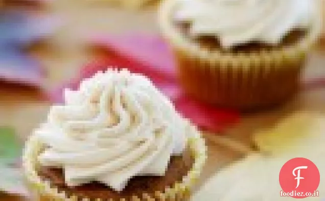 Cupcakes di patate dolci con burro di spezie d'acero