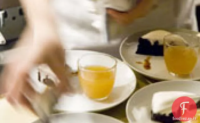 Un dessert senza forno: torta alimentare del diavolo al vapore