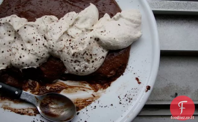 Mousse al cioccolato con pan di zenzero Panna montata