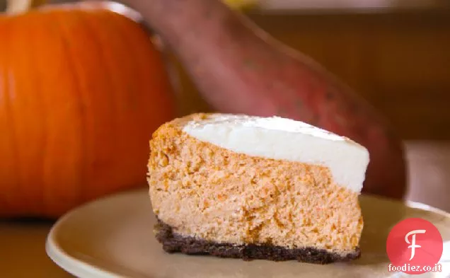 Senza glutine Acero patata dolce Cheesecake con fondo di pan di zenzero e panna acida Marshmallow Topping