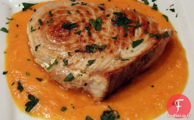 Pesce spada scottato con Coulis di Pomodoro e zafferano