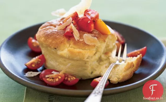 Grane cadute Soufflé con pomodori e formaggio di capra