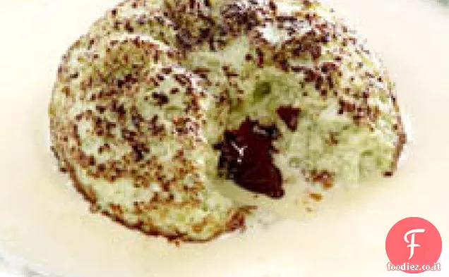 Soufflé al Pistacchio con morbidi centri di cioccolato