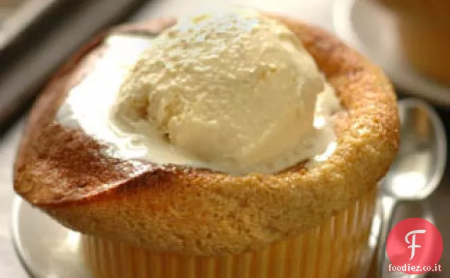 Soufflé al tè al gelsomino con gelato alla citronella
