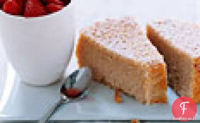 Torta di vino con Fragole macerate