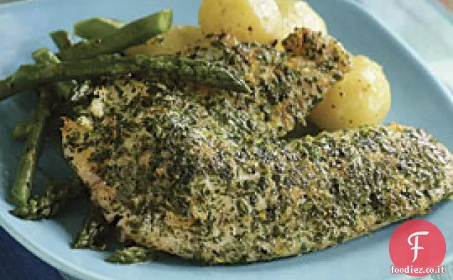 Tilapia rivestita di erbe con limone