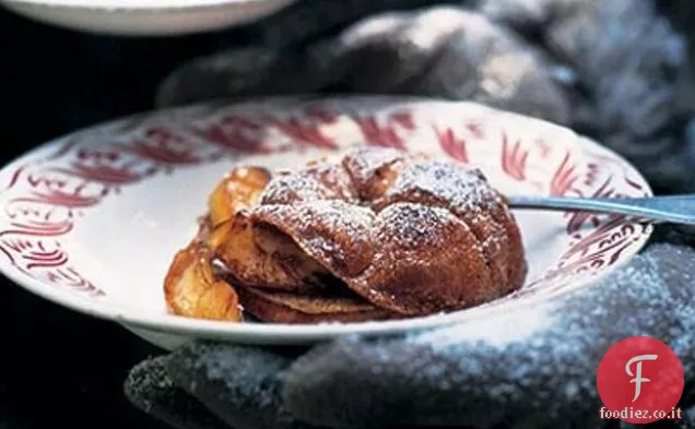 Croissant French Toast con Mele Caramellate